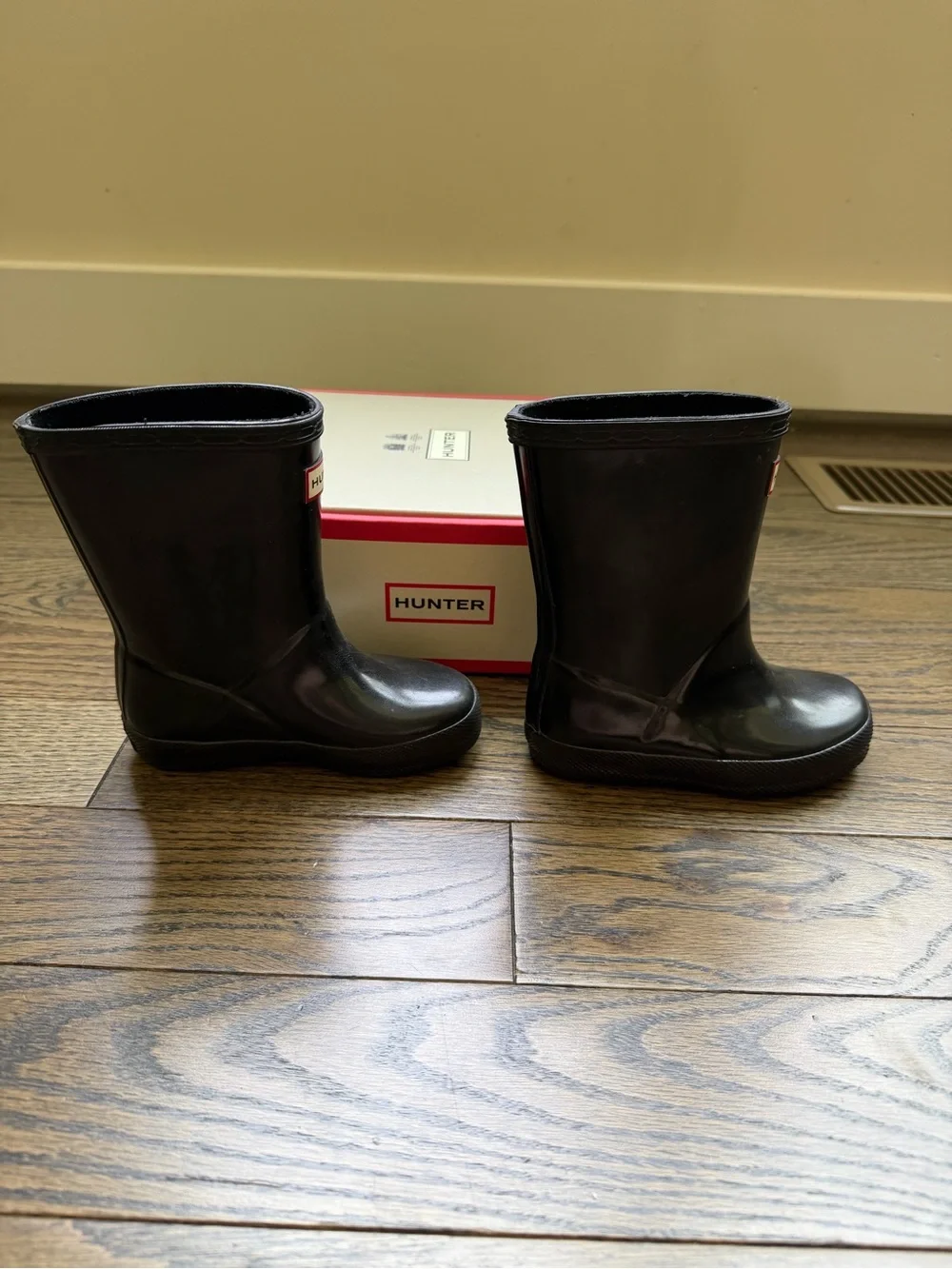 Hunter First Gloss Rain Boots | Black | Toddler Size 7